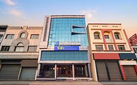 Fabhotel Pleasure Inn - Near Db Mall